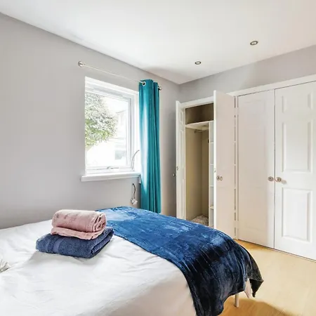 Cosy Modern 2 Bed Garden View Appartment, Parking, Tv Wifi Aberdeen Exterior photo