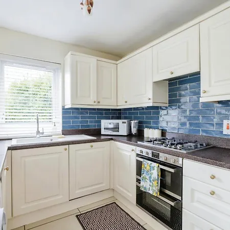 Cosy Modern 2 Bed Garden View Appartment, Parking, Tv Wifi Aberdeen Exterior photo