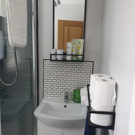 Cosy Modern 2 Bed Garden View Appartment, Parking, Tv Wifi Aberdeen Exterior photo